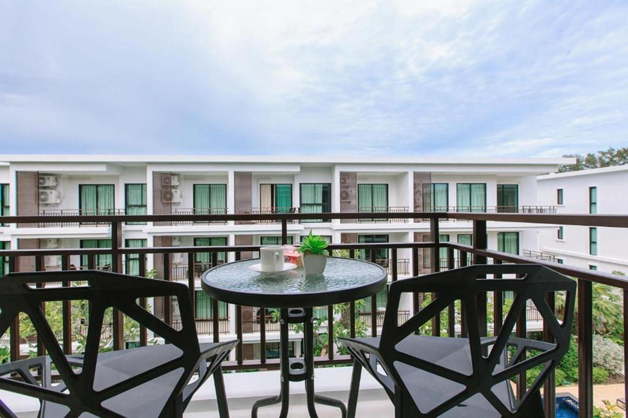 The Title Beach Front Rawai Exterior photo
